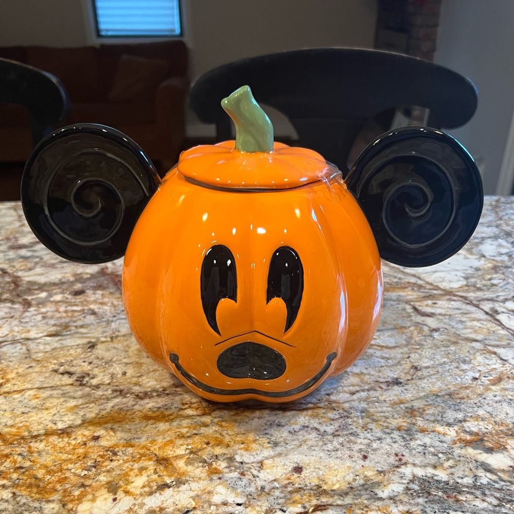 TJ Maxx Homegoods Disney Mickey Mouse Pumpkin Jack-o-Lantern Cookie Jar